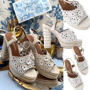 🆕 KURT GEIGER LONDON 🧿 NWOB Flower Platform Sandal, Bone Suede Sz EU 37 US 7